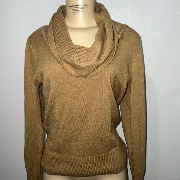 Womens Tan Sweater size Large - Picture 3 of 9